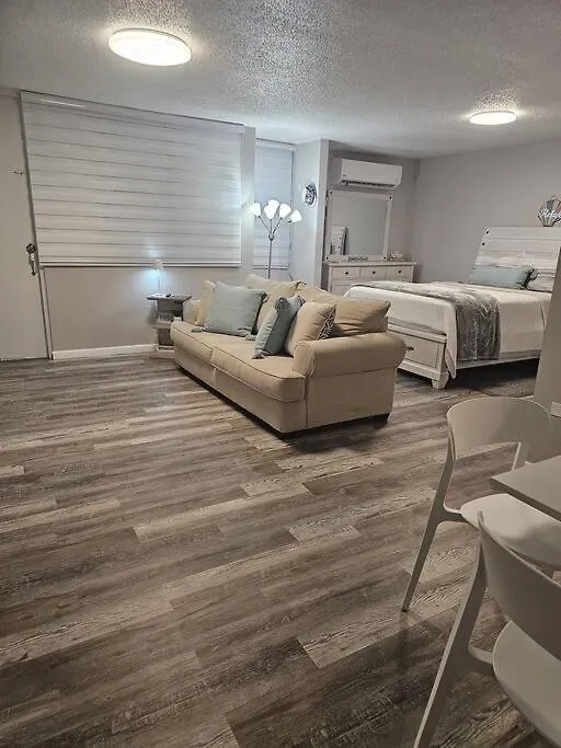 Beachfront Studio Sanctuary Luquillo Διαμέρισμα